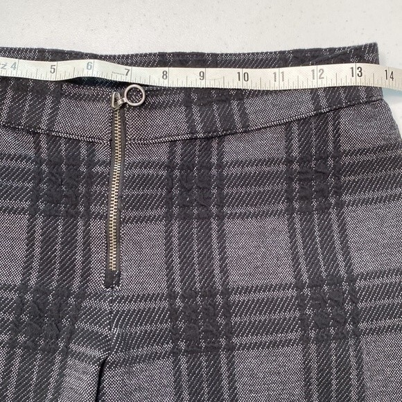 Hue Plaid Loafer Skimmer Skinny Leggings Pants Exposed Front Zipper Textured - Picture 7 of 15